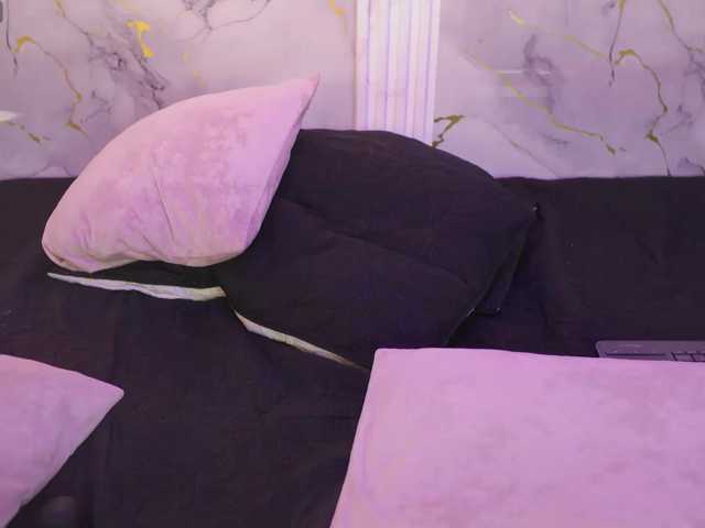 yourwetdreamgirl live cam on BongaCams