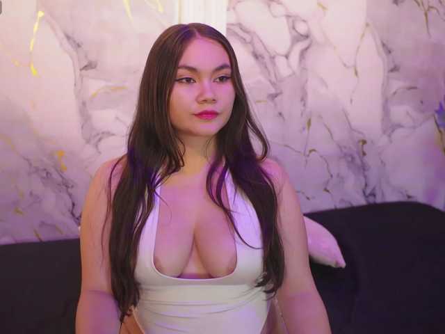 yourwetdreamgirl live cam on BongaCams