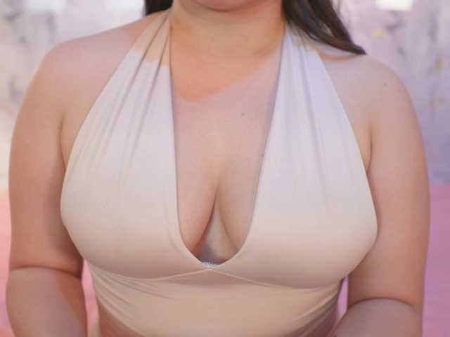 yourwetdreamgirl live cam on BongaCams