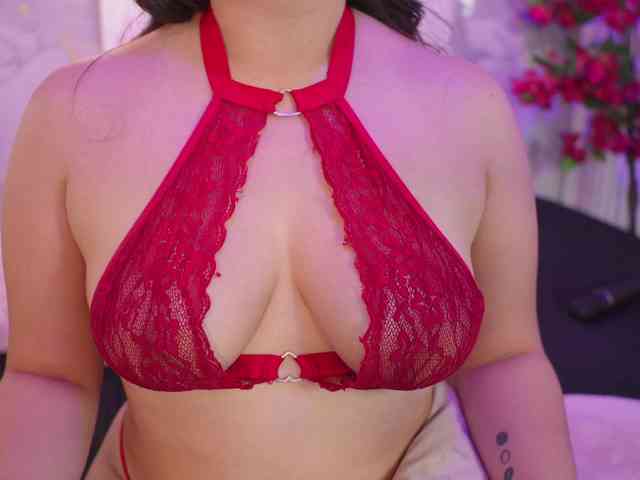 yourwetdreamgirl webcam