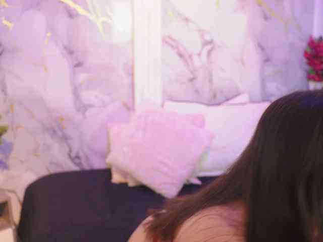 yourwetdreamgirl webcam