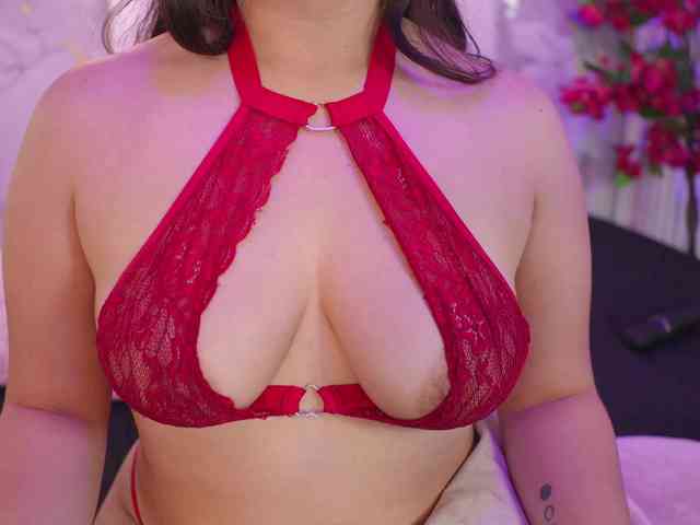 yourwetdreamgirl webcam