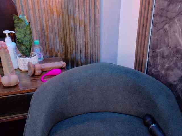 yourwetdreamgirl