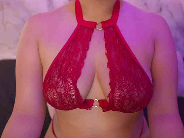 yourwetdreamgirl webcam