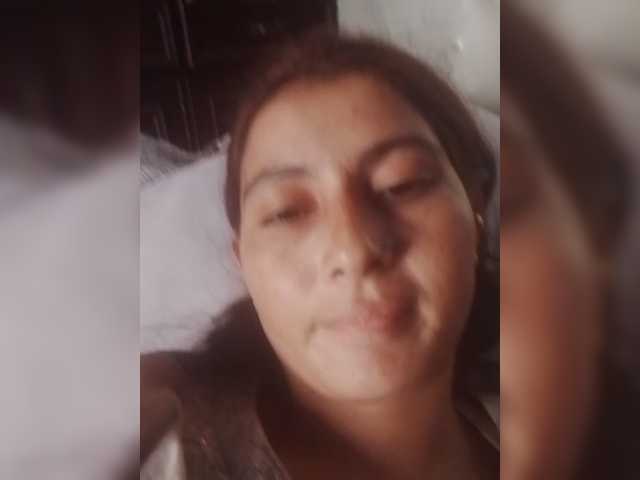 Bushra3 live cam on BongaCams