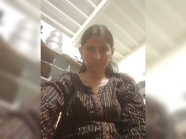 Bushra3 live cam on BongaCams