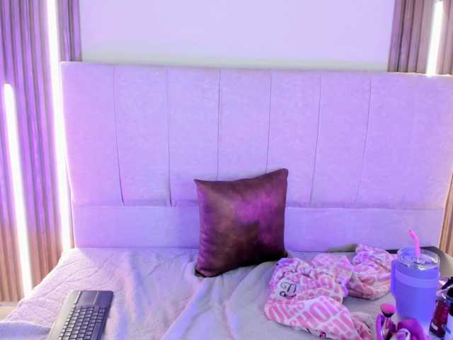 Nikka888 live cam on BongaCams