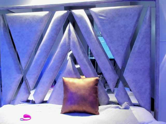 Nikka888 live cam on BongaCams