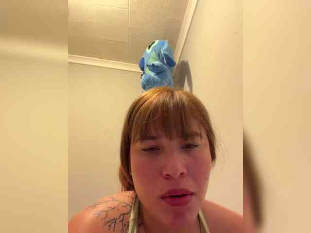 Dominic-06 webcam