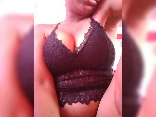 Nathykis live cam on BongaCams
