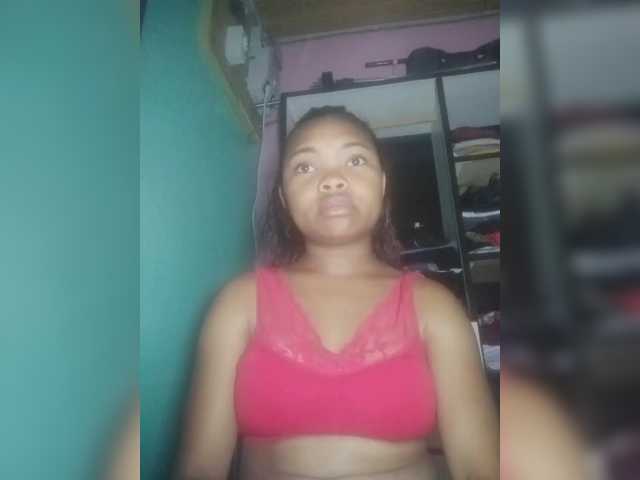 Nathykis live cam preview