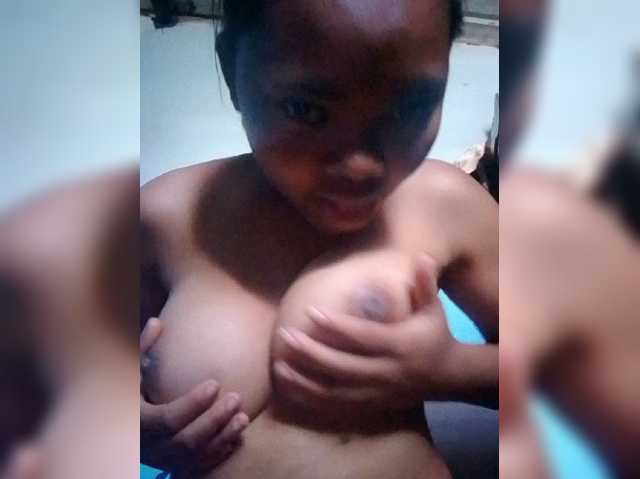 Nathykis live cam on BongaCams