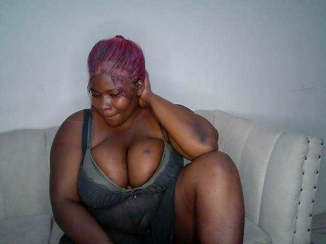 Candyboob live cam on BongaCams