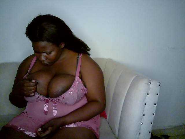 Candyboob live cam on BongaCams