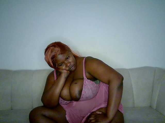 Candyboob — live female cam