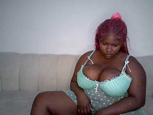 Candyboob live cam on BongaCams