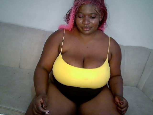 Candyboob live cam on BongaCams