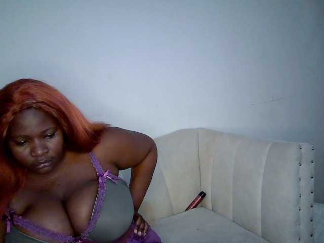 Candyboob live cam preview