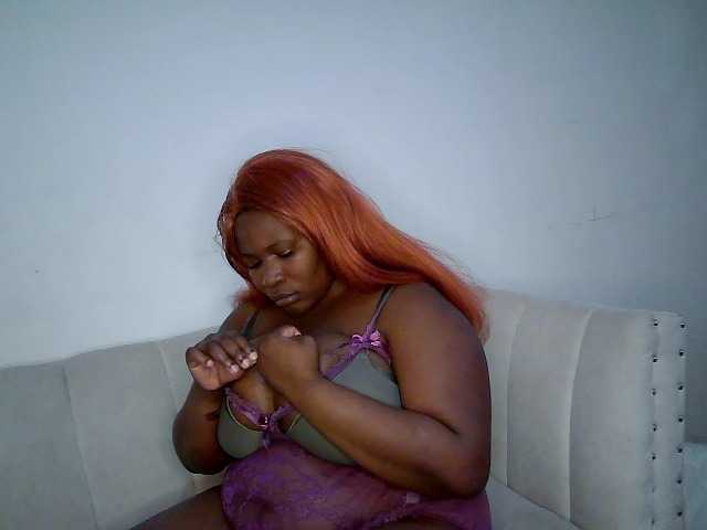 Candyboob live cam on BongaCams