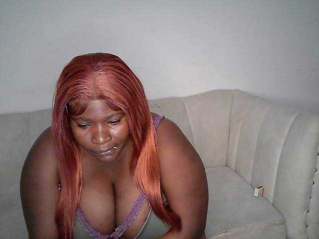 Candyboob live cam on BongaCams