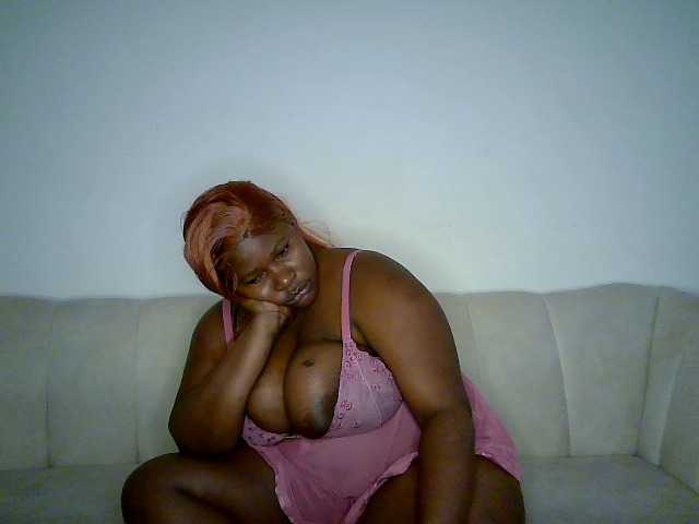 Candyboob — live female cam