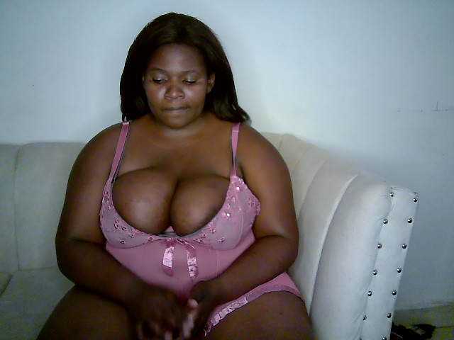 Candyboob live cam on BongaCams