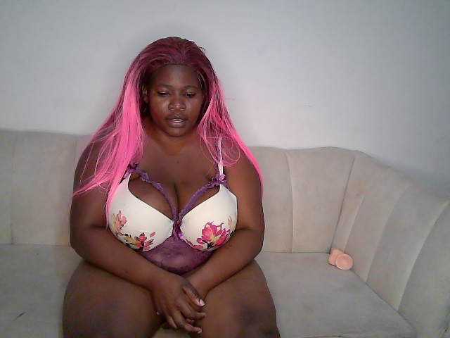 Candyboob live cam on BongaCams