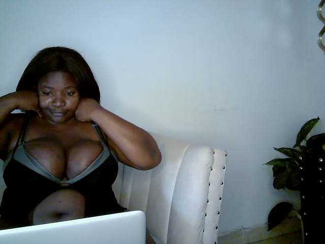 Candyboob live cam on BongaCams
