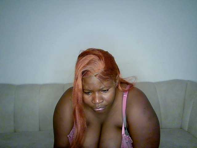 Candyboob — live female cam