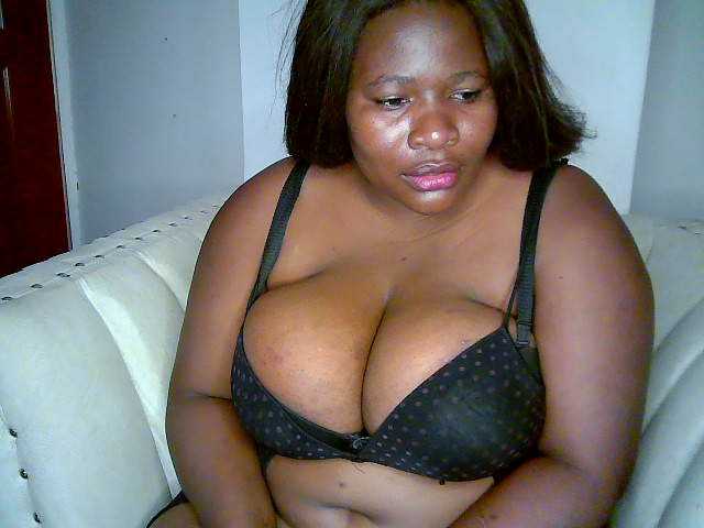 Candyboob live cam on BongaCams