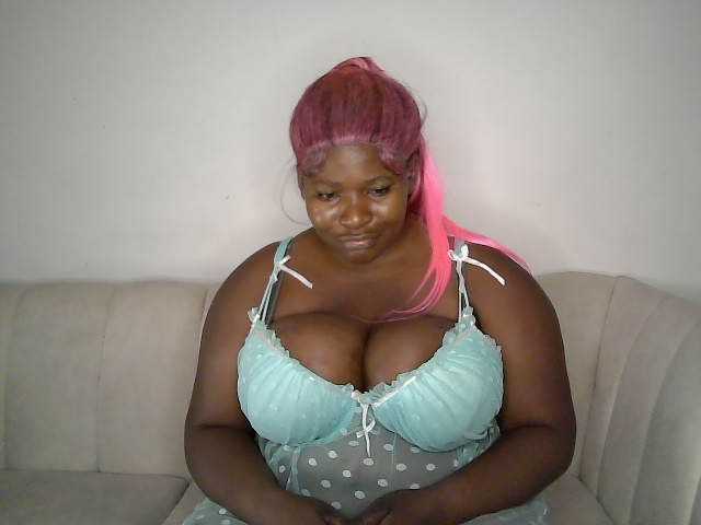 Candyboob live cam on BongaCams