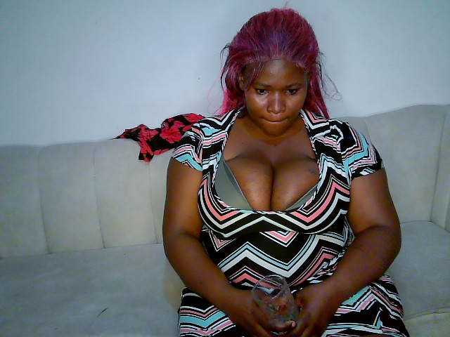 Candyboob live cam on BongaCams