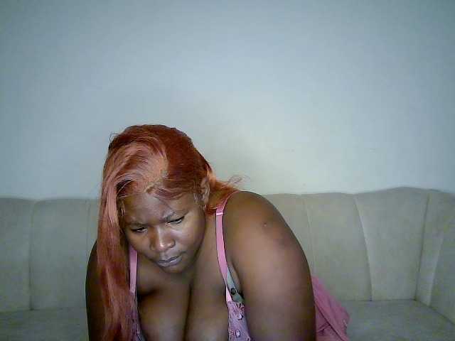 Candyboob — live female cam