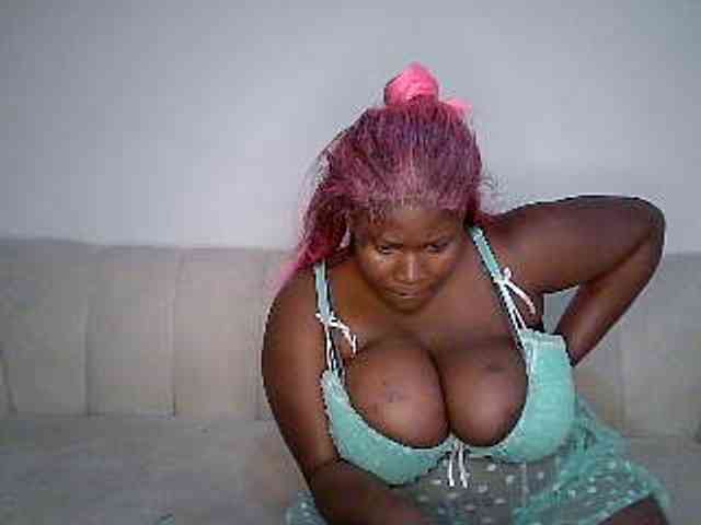 Candyboob webcam