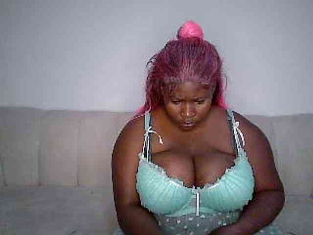 Candyboob webcam