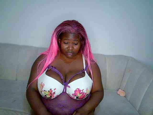 Candyboob webcam