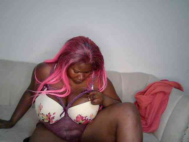 Candyboob webcam