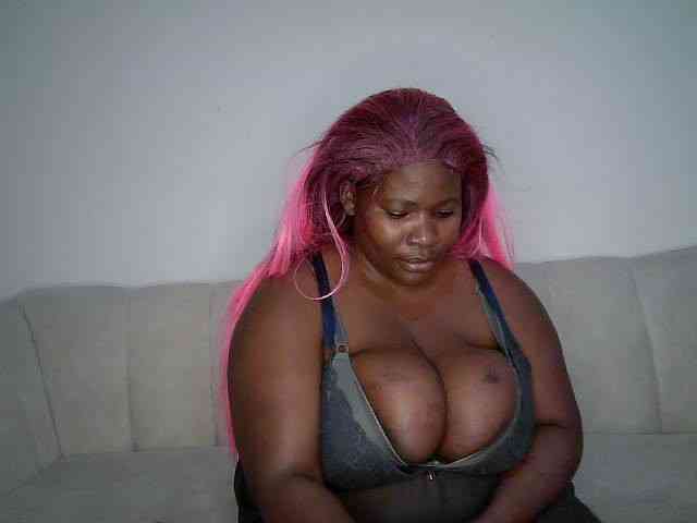 Candyboob webcam