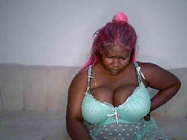 Candyboob webcam