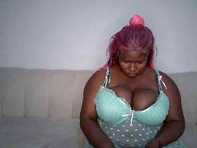 Candyboob webcam