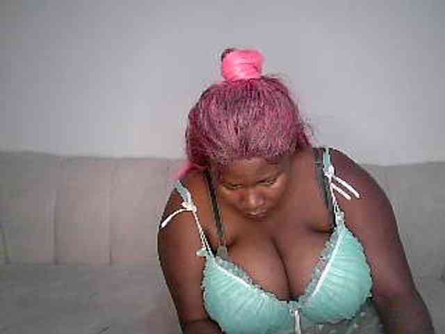 Candyboob webcam