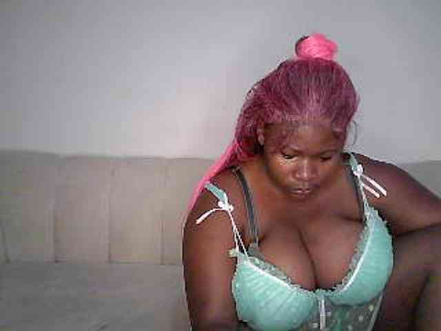 Candyboob webcam