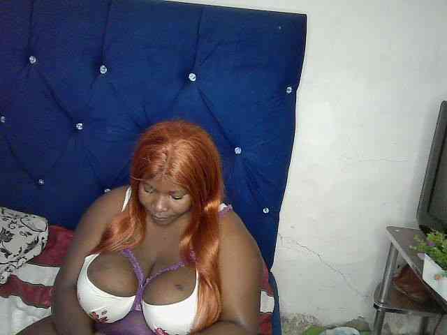 Candyboob webcam
