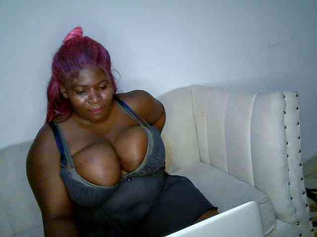 Candyboob webcam