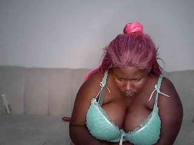 Candyboob webcam