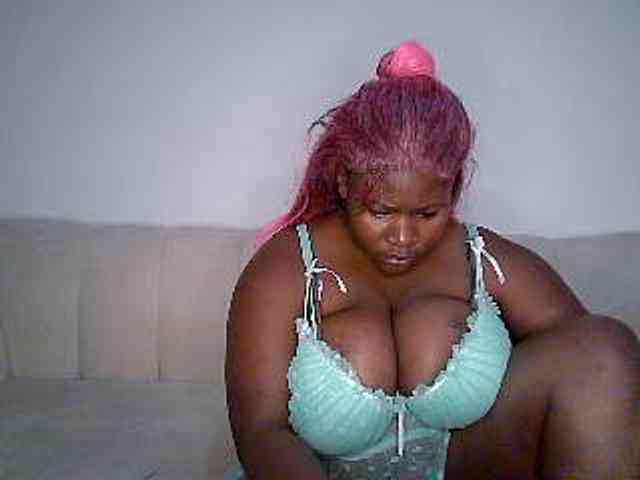 Candyboob webcam
