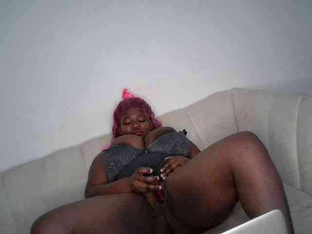 Candyboob webcam