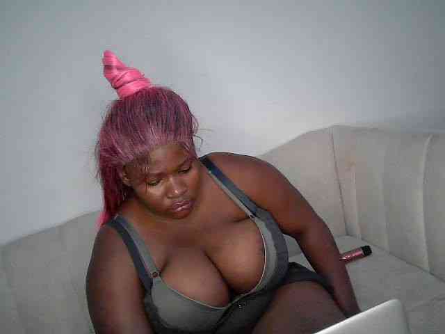 Candyboob webcam