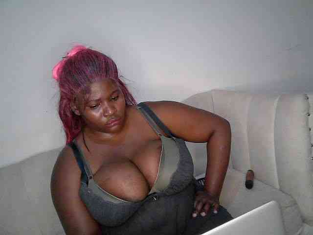Candyboob webcam