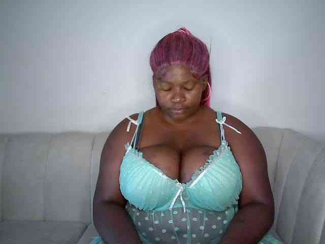 Candyboob webcam